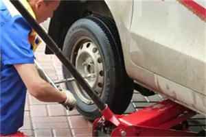 盖州附近拖车24小时服务热线电话